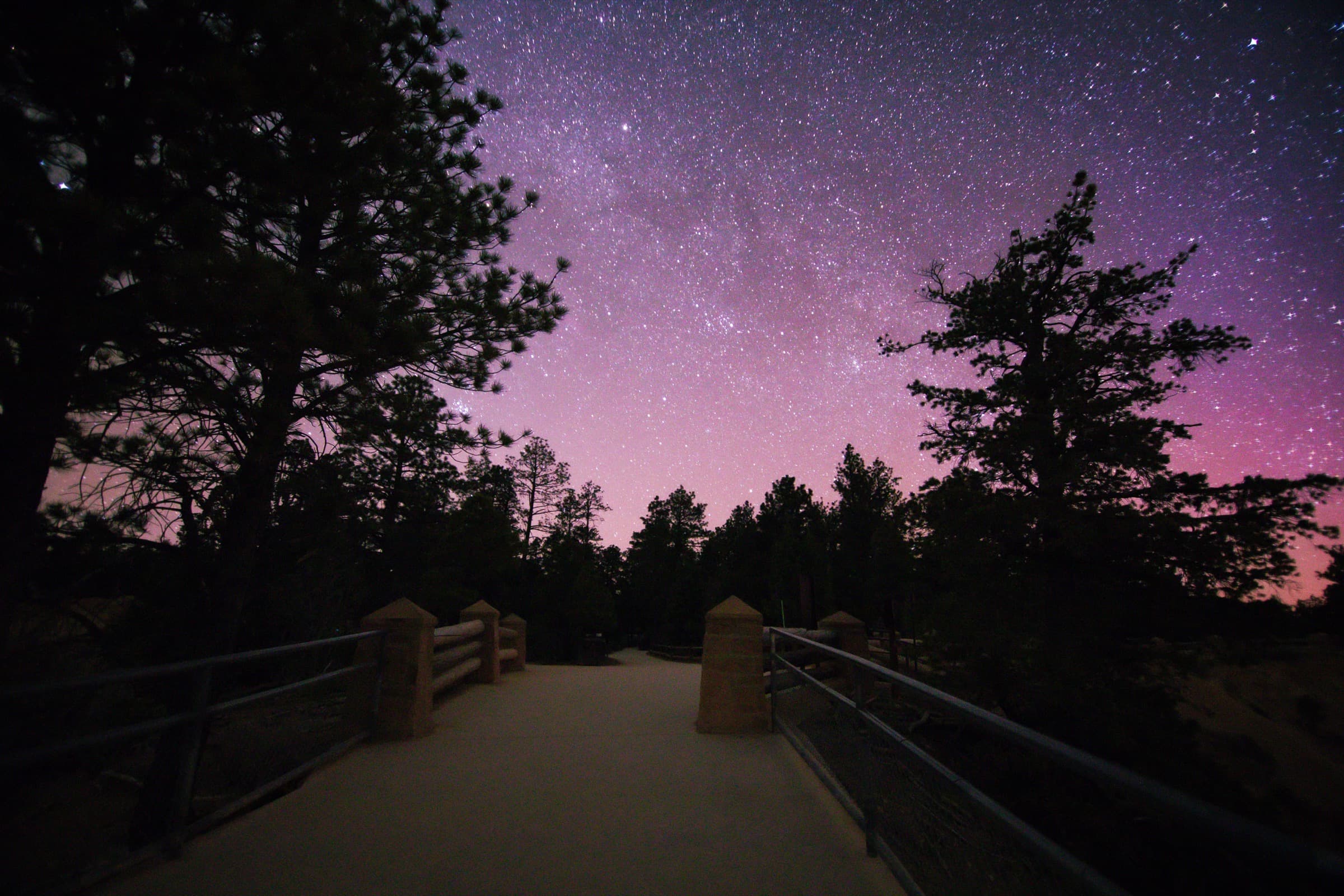 The Milky Way over the rim trail at Bryce Canyon